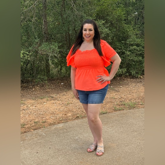 Ryan Ruffle Top - Picture 3 of 9